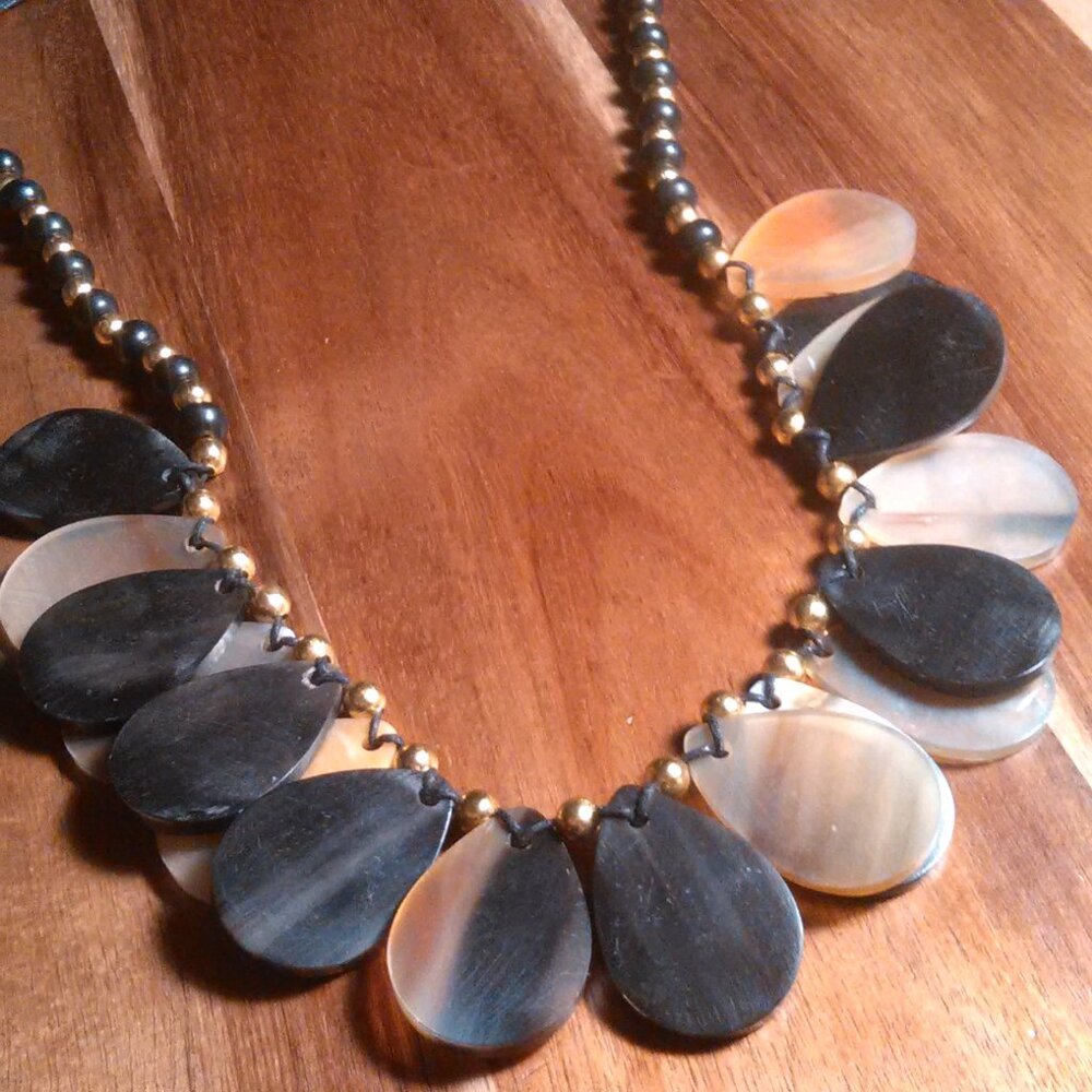 Genuine Handcrafted Southwestern Buffalo Horn Beaded Necklace